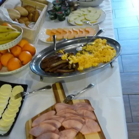 Hotel Rodizio Ug *