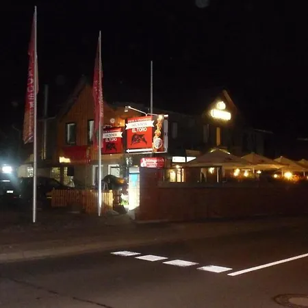 Rodizio Ug * Βόλφσμπουργκ