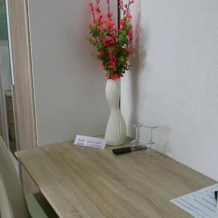 Rodizio Ug Ξενοδοχείο *